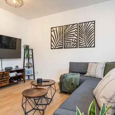 Easygreen Moderenes - By Easyhood Apartment